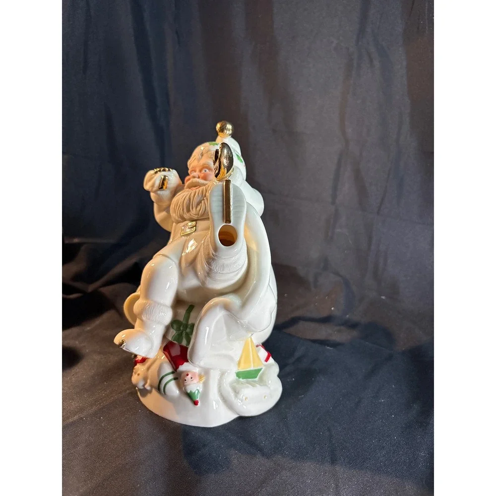 Lenox Holiday Santa Collection Teapot‎ Ivory Fine China Gold Accents Holly Berry